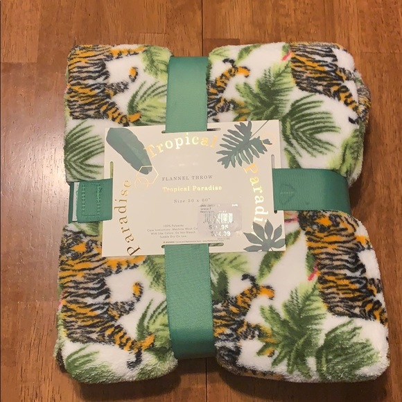 Home Collection - Picture 2 of 4